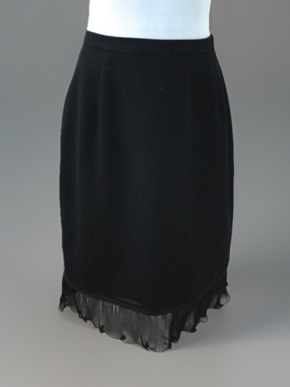 ANN TAYLOR LOFT black ruffle hem Dressy Skirt